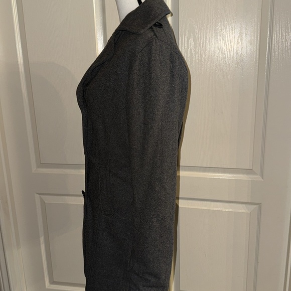 JUNIORS - Gray Coat - Size X- Large - Picture 4 of 13